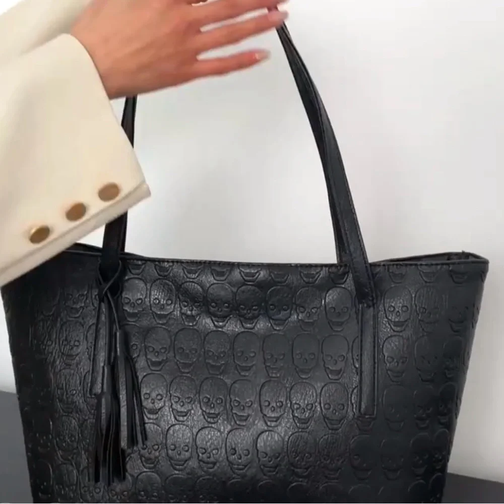Black Embossed Skull Tote Bag - Stylish Women's Shoulder Bag